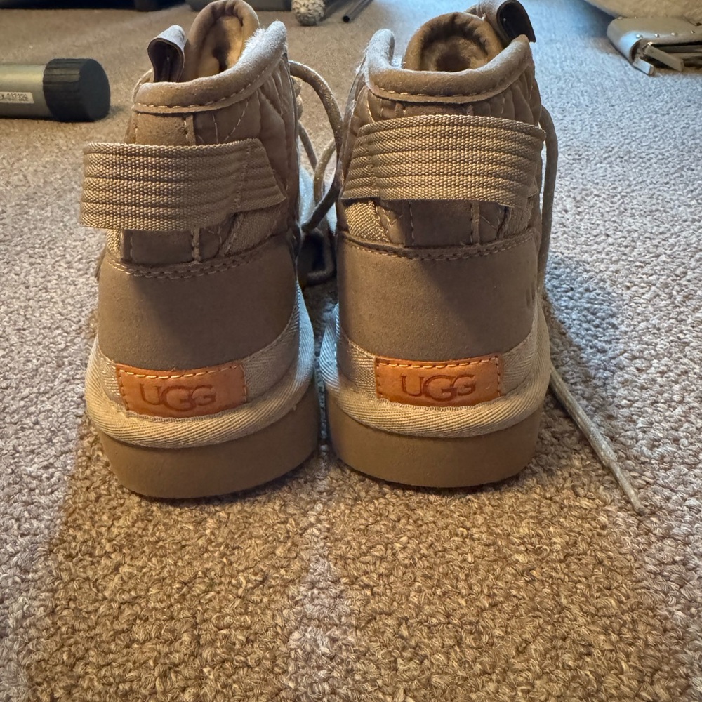 UGG Neumel chukka boots. Lace up